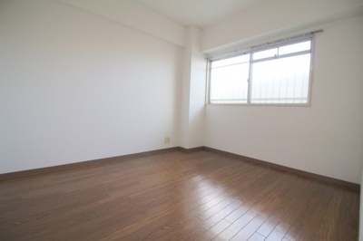 【寝室】 | グランドール中桜塚