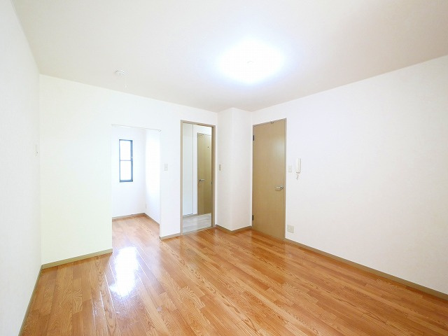 ビヨンドエミネンスの居間・リビング