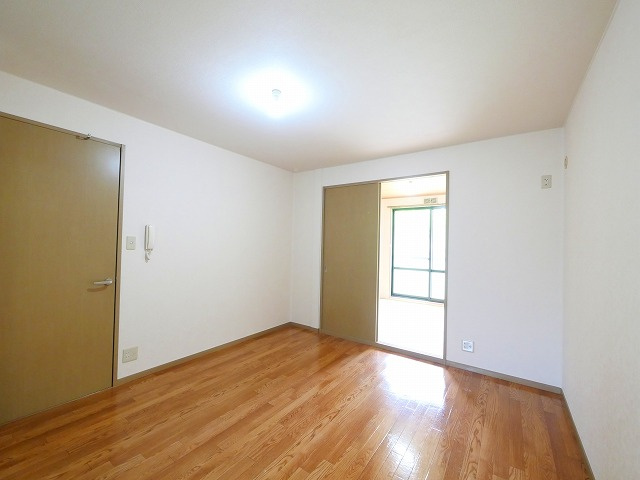 ビヨンドエミネンスの居間・リビング