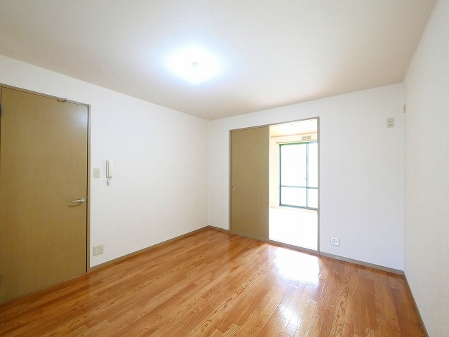 ビヨンドエミネンスの居間・リビング