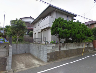【外観】 | 道路面はカイヅカイブキで目隠しになっています