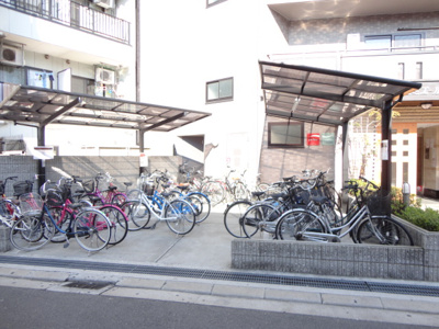 【その他共用部分】 | リュミエールイースト | ☆屋根付き駐輪場☆
