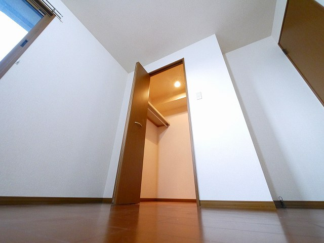 メゾンプレミール　B棟の収納|こまごまとしたものを収納できそうですね