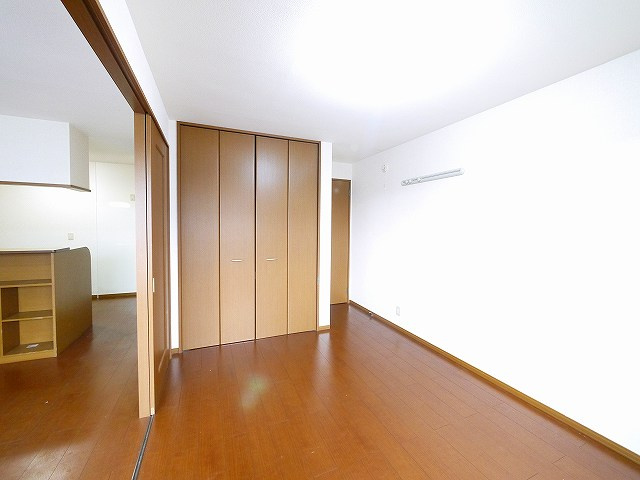 メゾンプレミール　B棟の洋室|使い勝手のいい洋室です