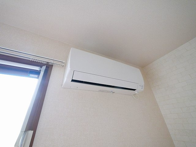 メゾンプレミール　B棟の設備|エアコン
