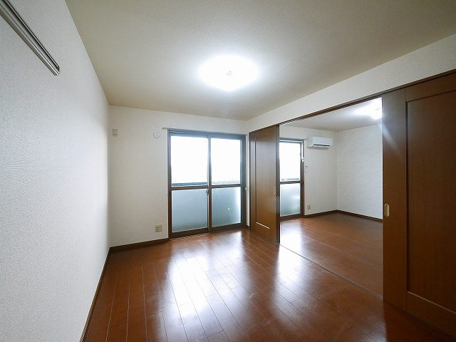 メゾンプレミール　B棟の洋室|きれいな洋室です