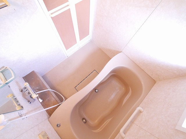 メゾンプレミール　B棟の浴室|お風呂で日々の疲れを落としましょう