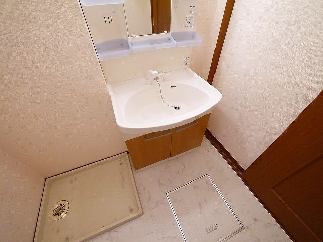 メゾンプレミール　B棟の洗面所|洗面所です