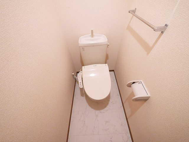 メゾンプレミール　B棟のトイレ|シンプルで使いやすいトイレです