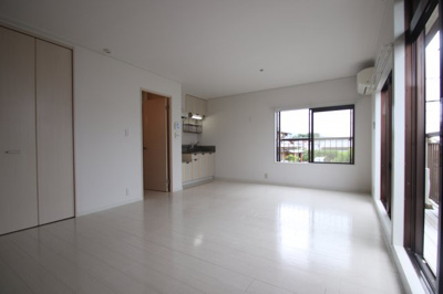 【居間・リビング】 | シティハイムサン一の宮Ｂ