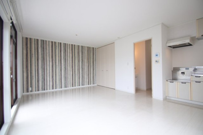 【居間・リビング】 | シティハイムサン一の宮Ｂ