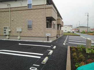 【駐車場】