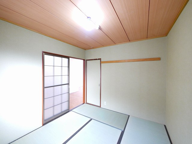 グランドハイツ岡田の和室