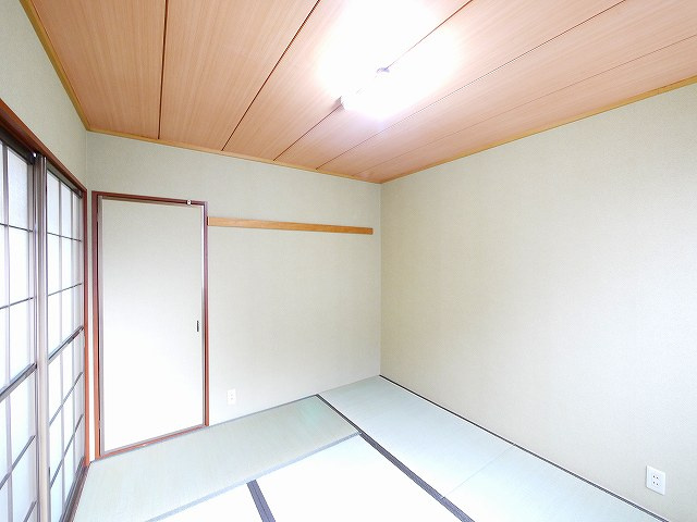 グランドハイツ岡田の和室