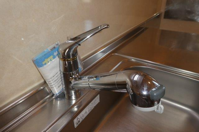 プロムナード２のキッチン|浄水器付き水栓金具