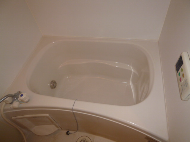 プロムナード２の浴室|追い焚きバス