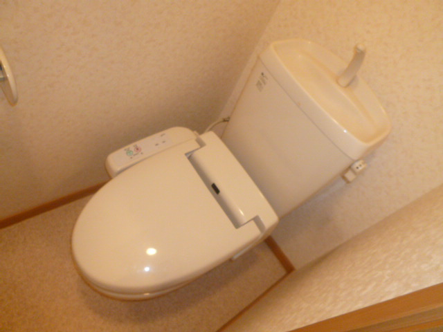 プロムナード２のトイレ|シャワー付きトイレ