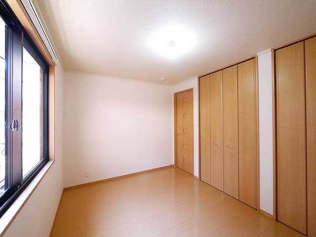 ボナール奥村の洋室|使い勝手のいい洋室です