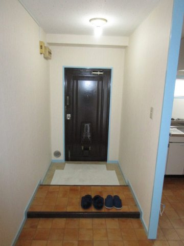 リブランス河村の玄関