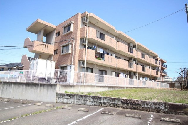 ラフォーレ・ポワールⅡの外観|外観は落ち着いています