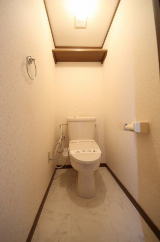 ラフォーレ・ポワールⅡのトイレ|シンプルで使いやすいトイレです