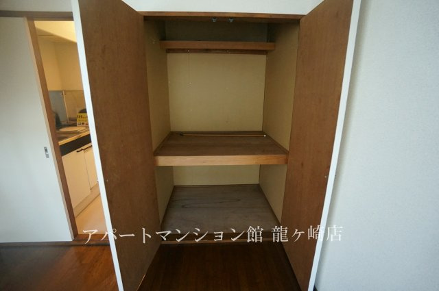 コーポサイドロードの収納