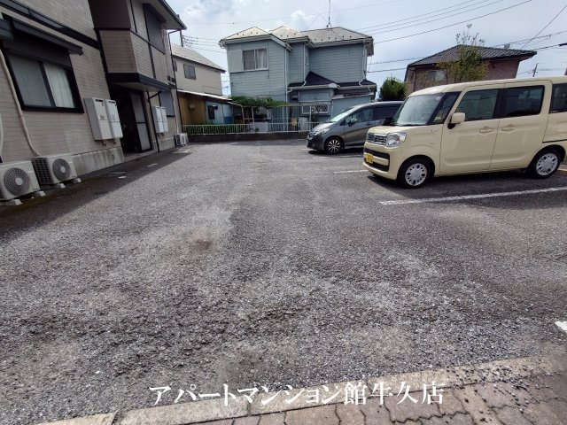 グリーンハイツⅡの駐車場
