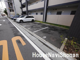 【駐車場】