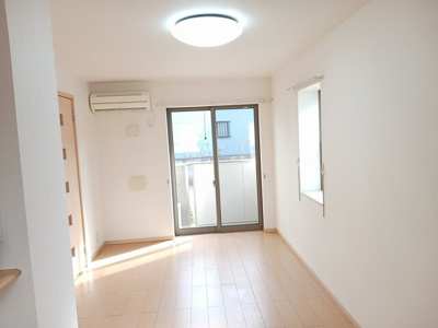 【居間・リビング】 | サム・スマイルガーデン