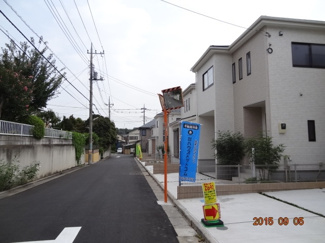 【前面道路含む現地写真】