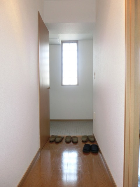 大阪市淀川区塚本６丁目の賃貸マンションの玄関