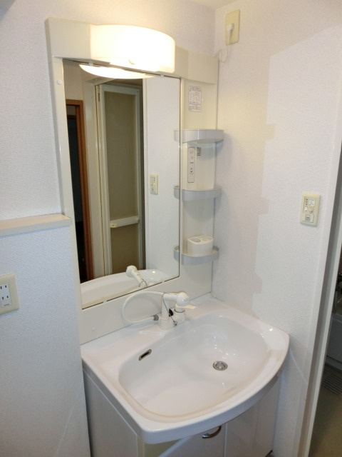 大阪市淀川区塚本６丁目の賃貸マンションの独立洗面台