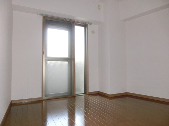 大阪市淀川区塚本６丁目の賃貸マンションの洋室