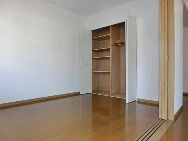 大阪市淀川区塚本６丁目の賃貸マンションの寝室