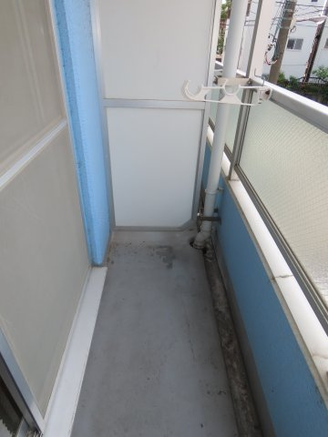 クリエール三津屋のバルコニー