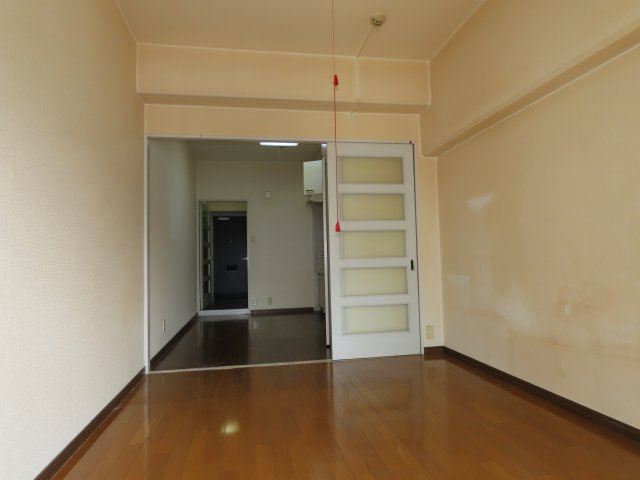クリエール三津屋の寝室