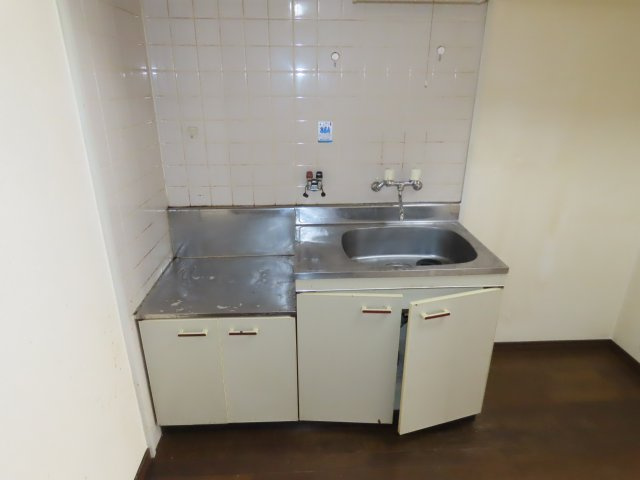 クリエール三津屋のキッチン