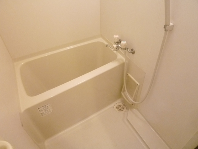 大阪市浪速区桜川４丁目の賃貸マンションの浴室