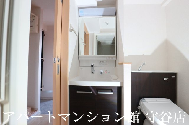 アベニールヒルズの洗面所