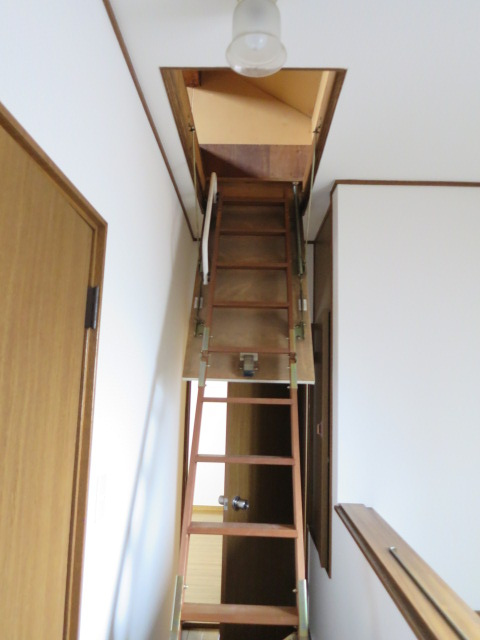 青葉庵のその他|グルニエの階段