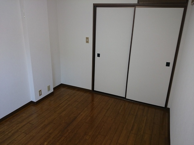 プレステージKの洋室