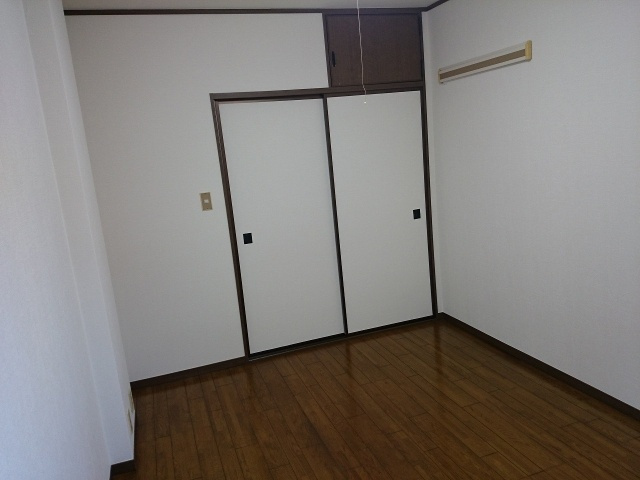 プレステージKの洋室