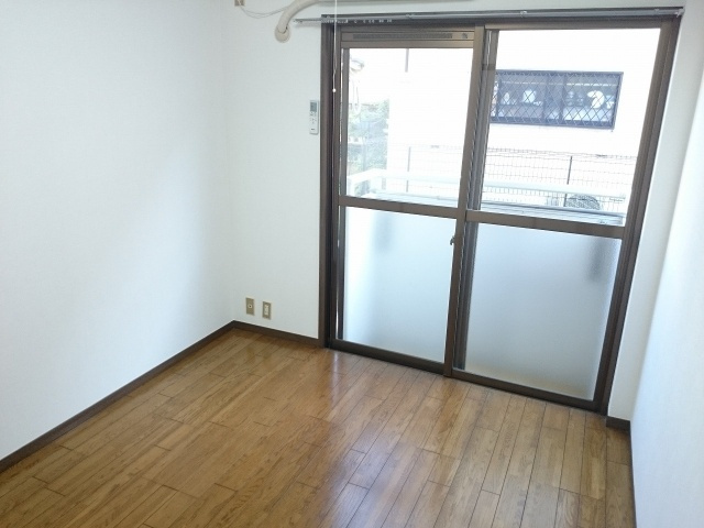 プレステージKの洋室