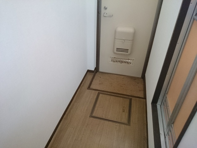 プレステージKの玄関