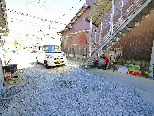 梅木貸家の駐車場