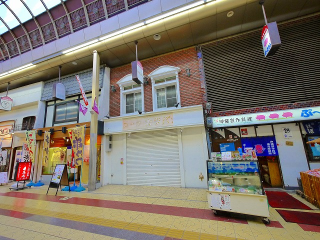 楠本店舗（川原城町258）の外観