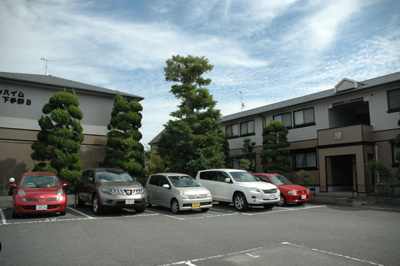 【外観】 | サンハイム下手野 | 賃料に駐車場１台込