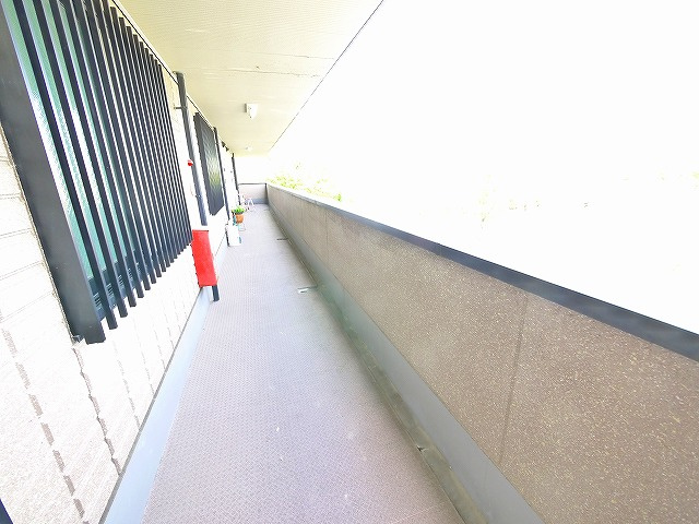 ライブリー州見のエントランス|清潔なエントランスです