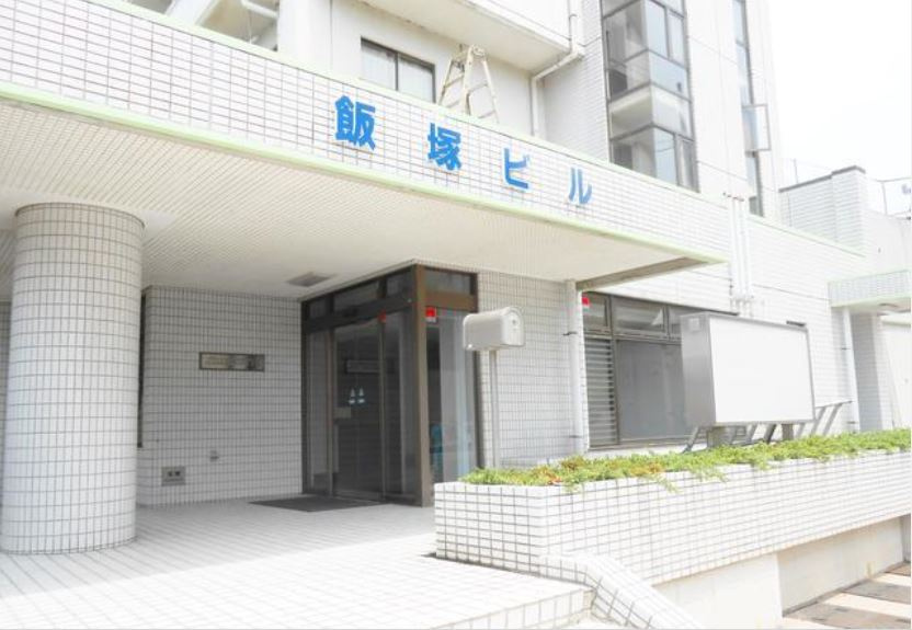 イイツカビルのエントランス