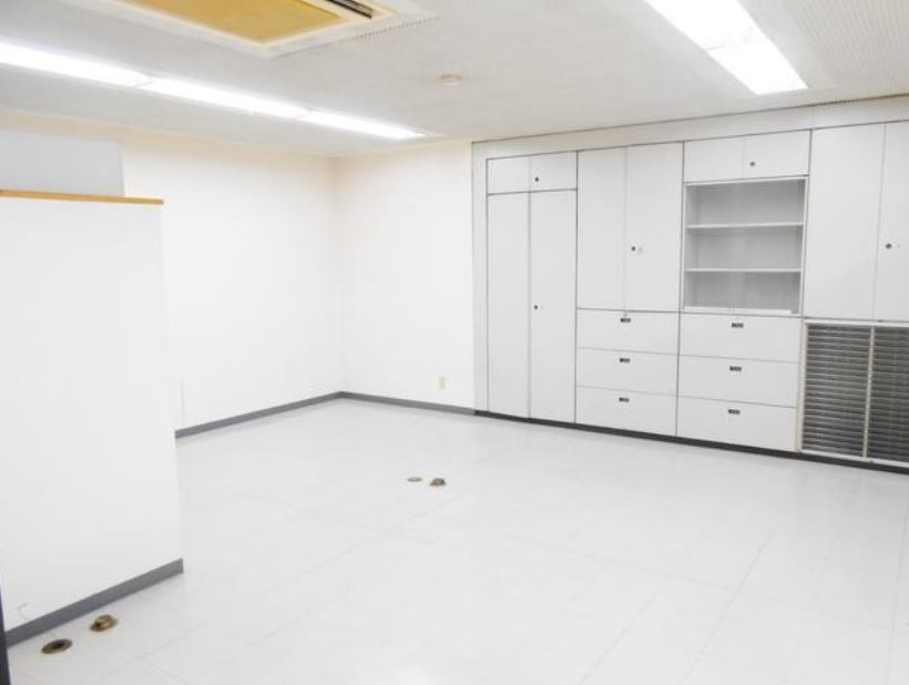 イイツカビルの内装